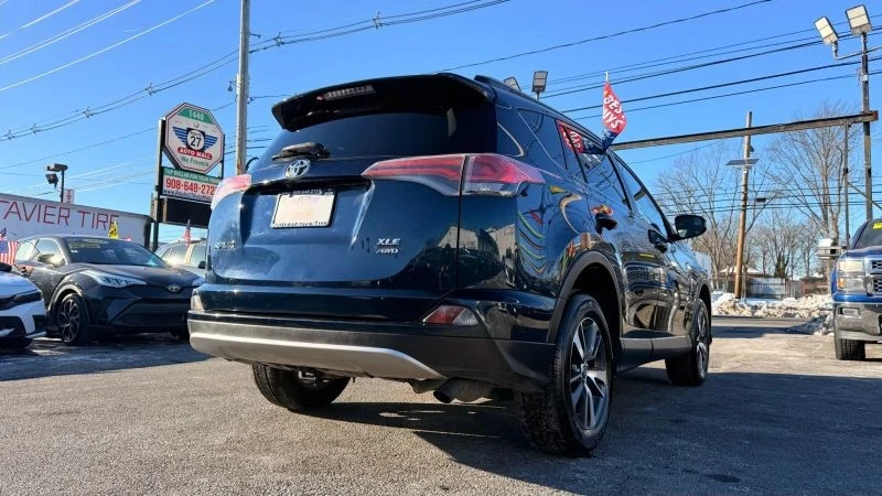 2017 Toyota RAV4 4th Gen - Image 9 of 12