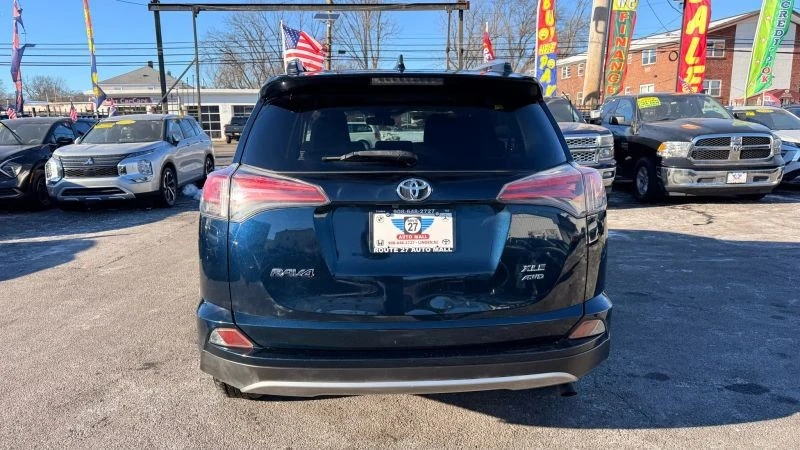 2017 Toyota RAV4 4th Gen - Image 6 of 12