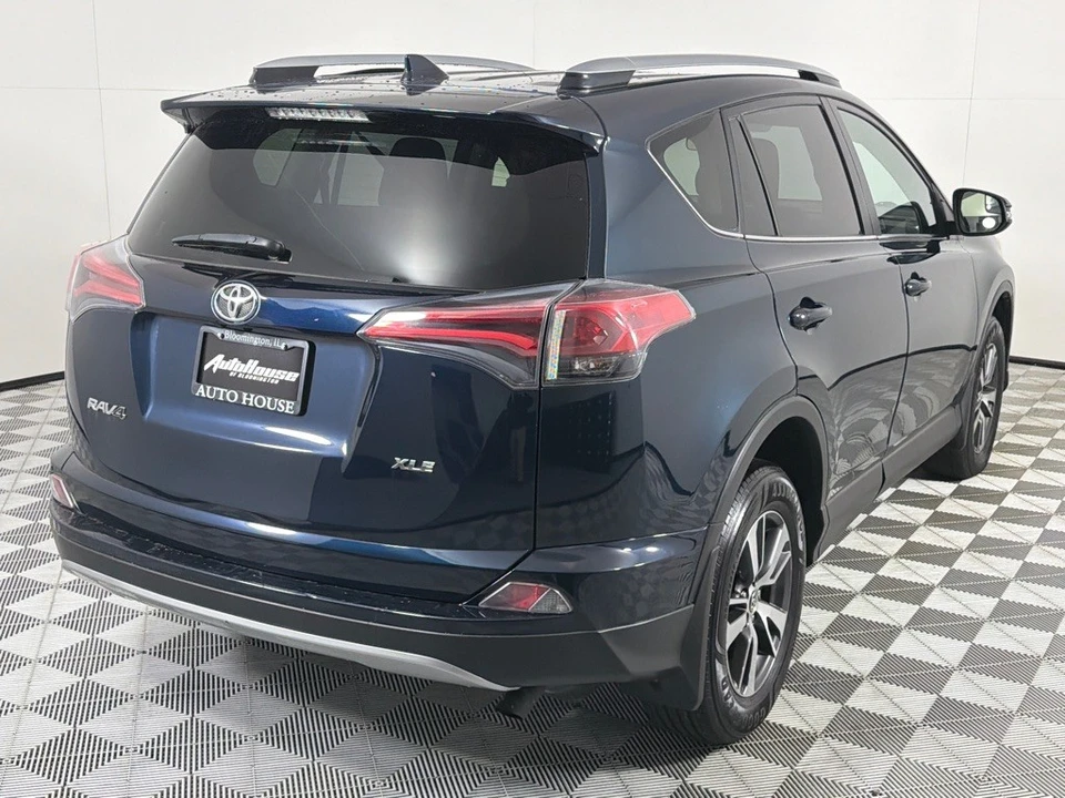 2017 Toyota RAV4 4th Gen - Image 5 of 21
