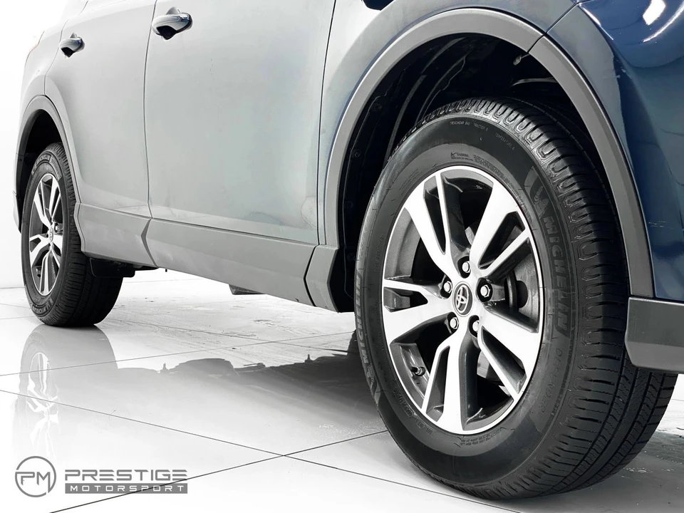 2017 Toyota RAV4 4th Gen - Image 13 of 21