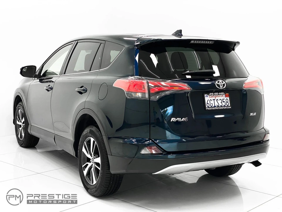 2017 Toyota RAV4 4th Gen - Image 12 of 21