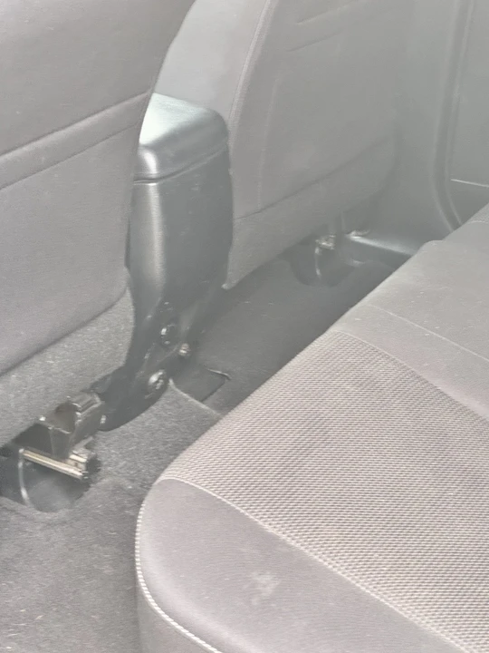 2017 Toyota RAV4 4th Gen - Image 6 of 19