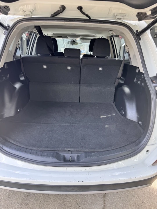 2017 Toyota RAV4 4th Gen - Image 5 of 19