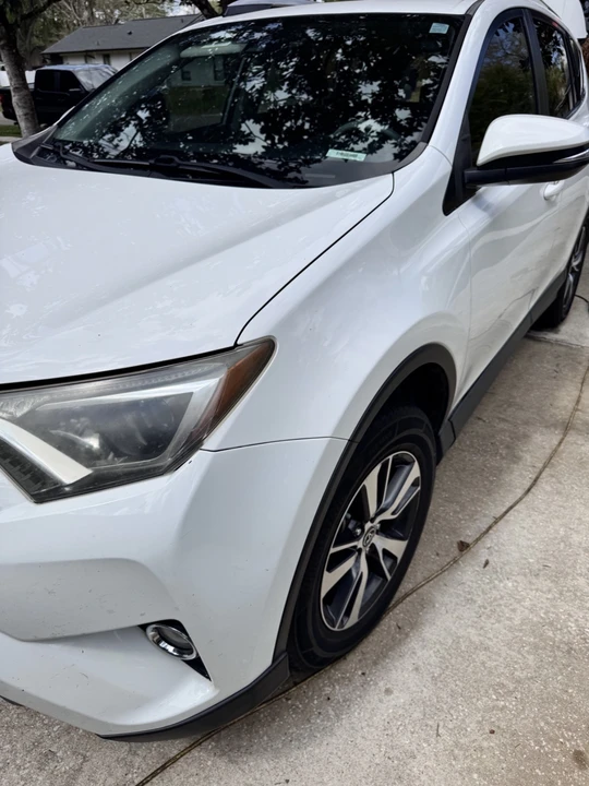 2017 Toyota RAV4 4th Gen - Image 17 of 19