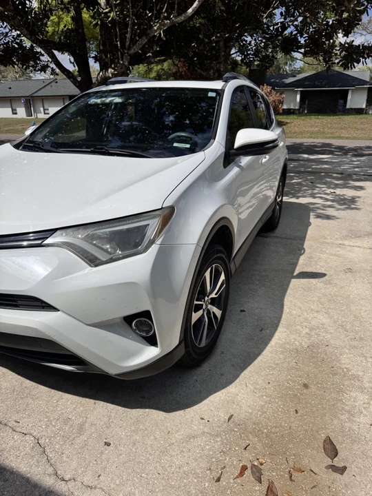 2017 Toyota RAV4 4th Gen - Image 11 of 19
