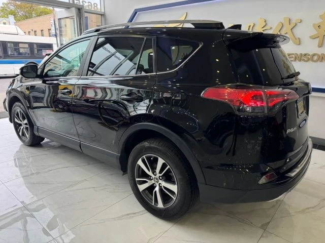 2017 Toyota RAV4 4th Gen - Image 5 of 12
