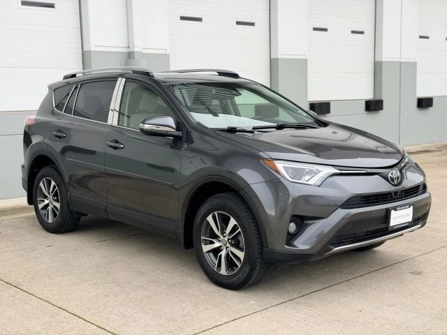 2017 Toyota RAV4 4th Gen - Image 7 of 28