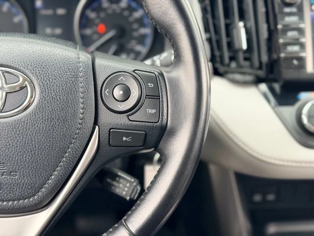 2017 Toyota RAV4 4th Gen - Image 20 of 28