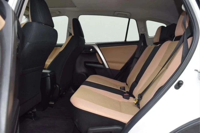 2017 Toyota RAV4 4th Gen - Image 15 of 21