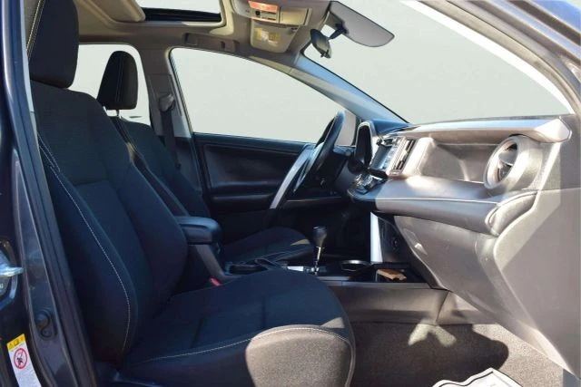 2017 Toyota RAV4 4th Gen - Image 14 of 21