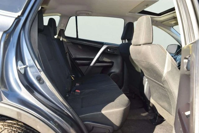 2017 Toyota RAV4 4th Gen - Image 15 of 21