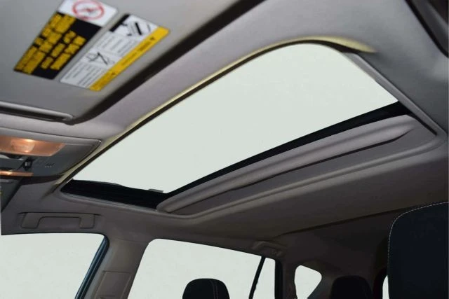 2017 Toyota RAV4 4th Gen - Image 16 of 21