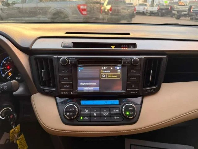 2017 Toyota RAV4 4th Gen - Image 18 of 21