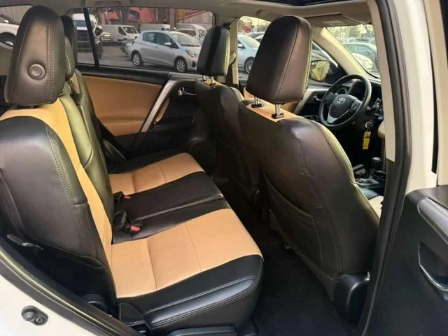 2017 Toyota RAV4 4th Gen - Image 12 of 21