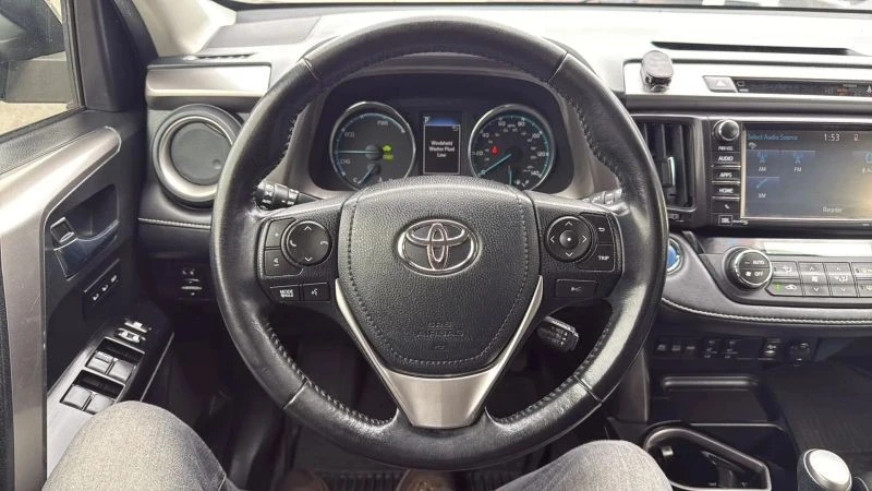 2017 Toyota RAV4 4th Gen - Image 10 of 12