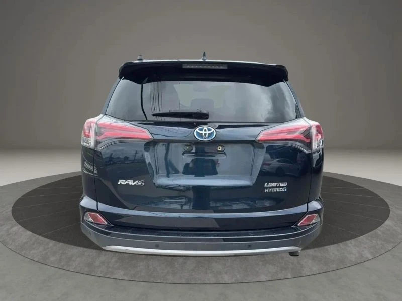 2017 Toyota RAV4 4th Gen - Image 6 of 12
