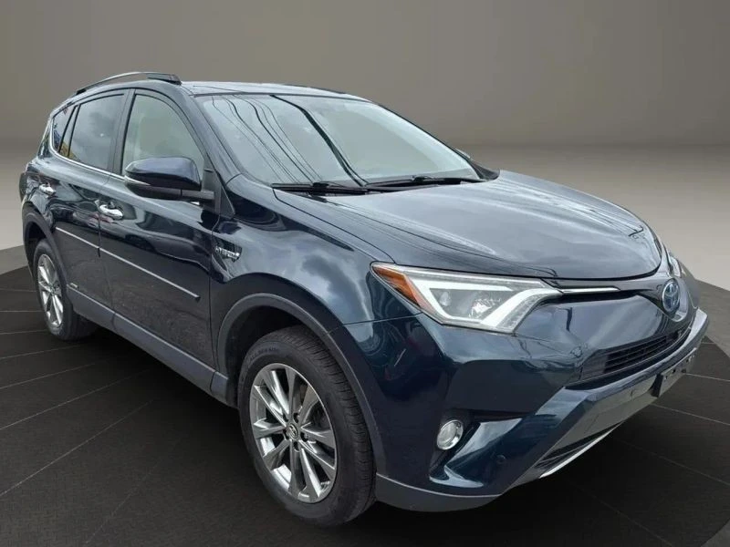 2017 Toyota RAV4 4th Gen - Image 3 of 12
