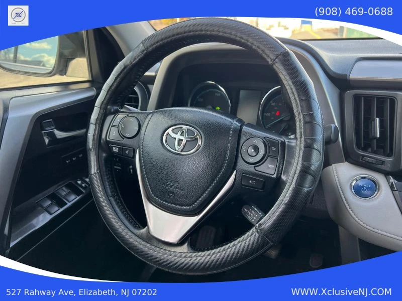 2017 Toyota RAV4 4th Gen - Image 11 of 12
