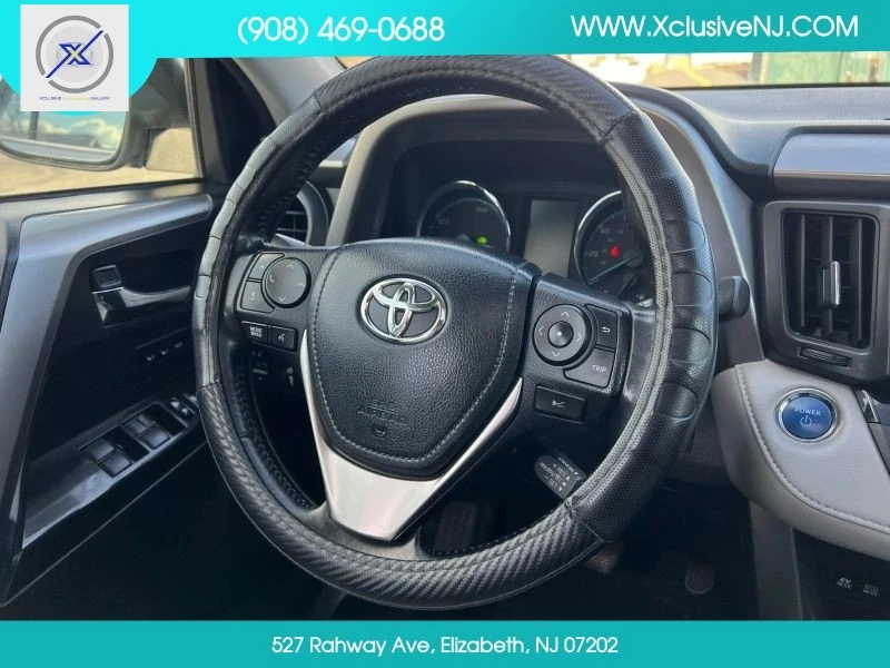2017 Toyota RAV4 4th Gen - Image 11 of 12