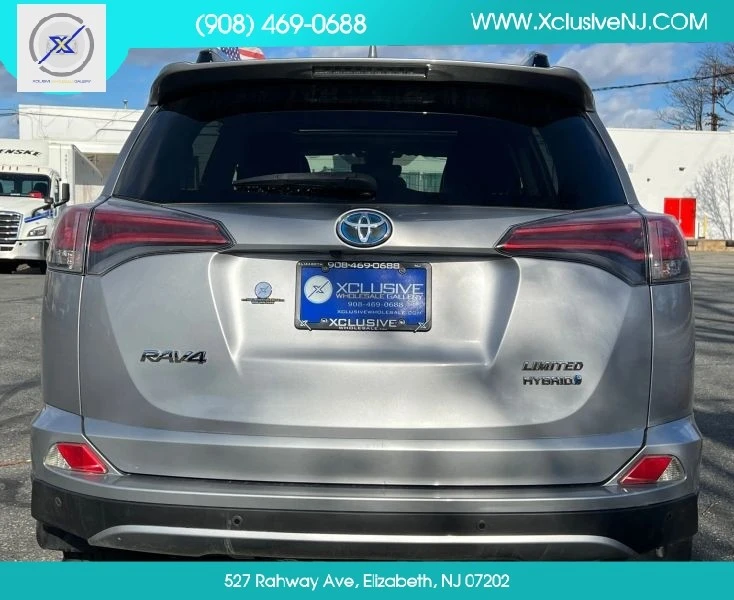 2017 Toyota RAV4 4th Gen - Image 3 of 12