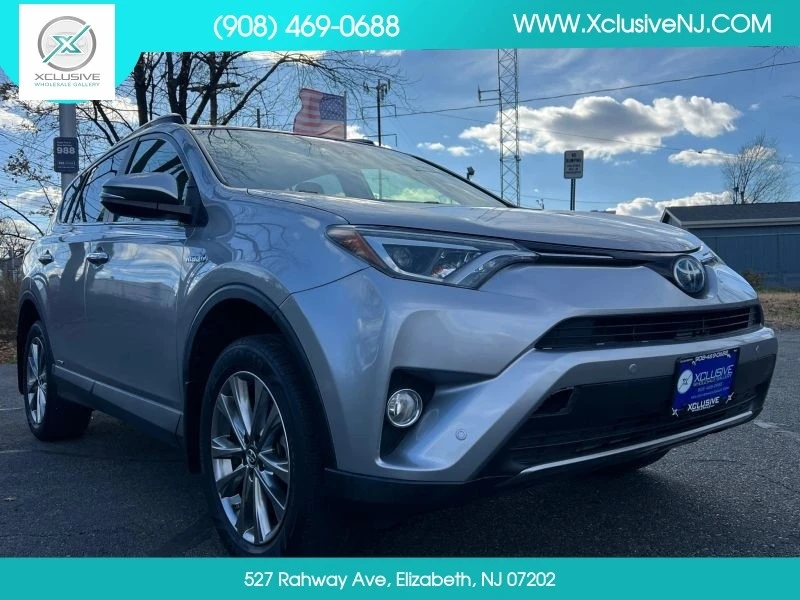 2017 Toyota RAV4 4th Gen - Image 5 of 12
