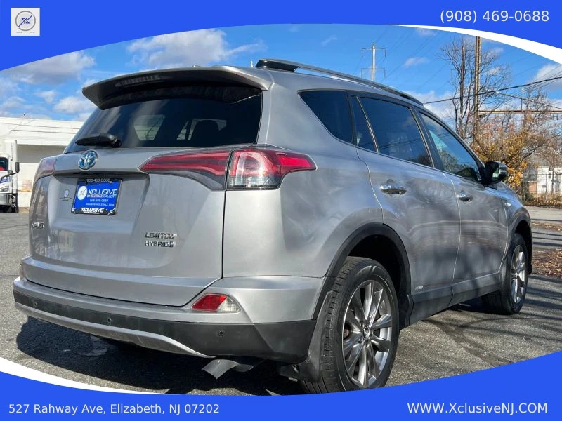 2017 Toyota RAV4 4th Gen - Image 4 of 12