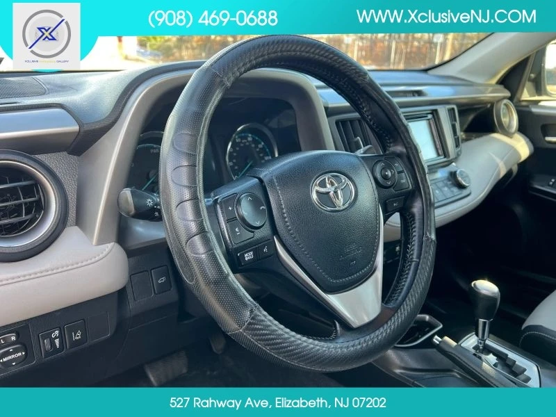 2017 Toyota RAV4 4th Gen - Image 9 of 12