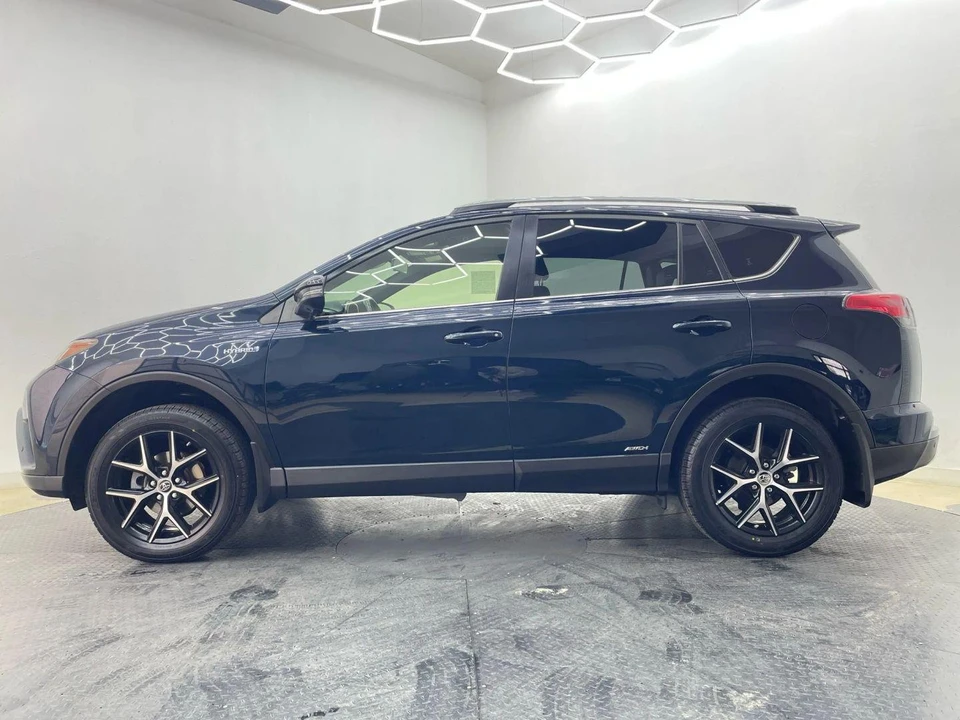 2017 Toyota RAV4 4th Gen - Image 7 of 21