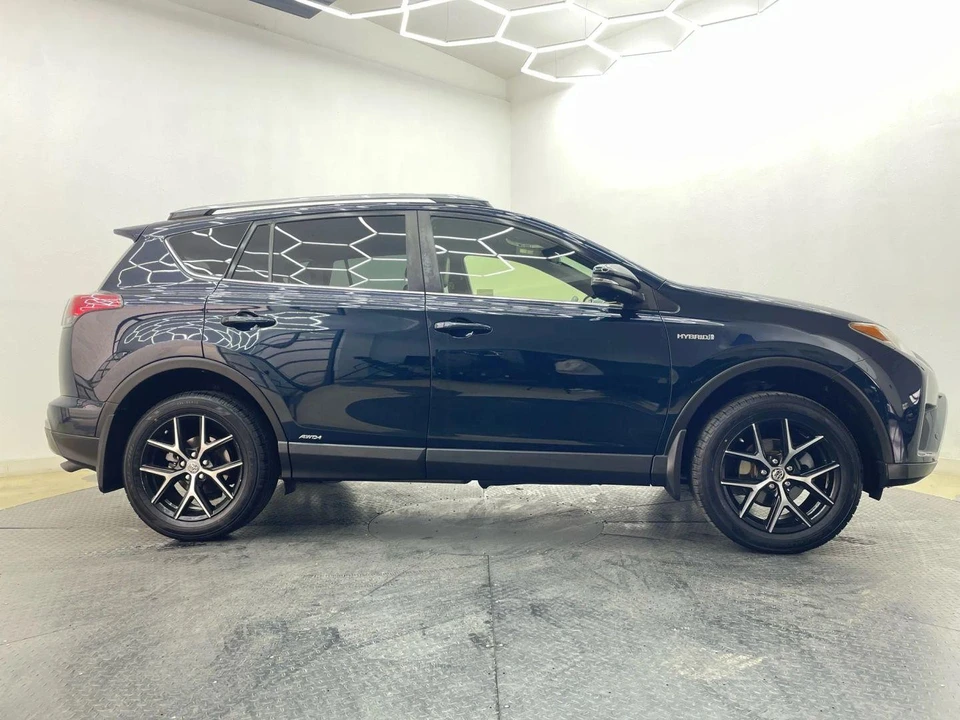 2017 Toyota RAV4 4th Gen - Image 3 of 21