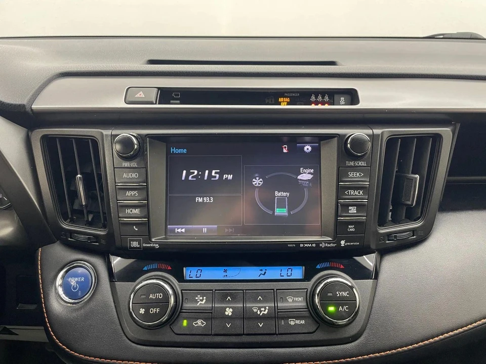 2017 Toyota RAV4 4th Gen - Image 18 of 21