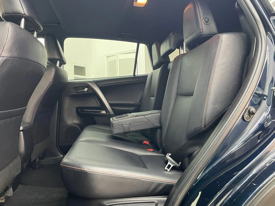 2017 Toyota RAV4 4th Gen - Image 16 of 21