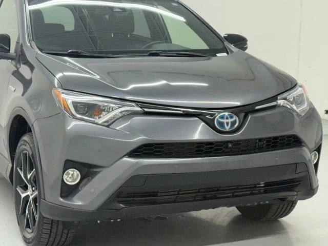 2017 Toyota RAV4 4th Gen - Image 10 of 21