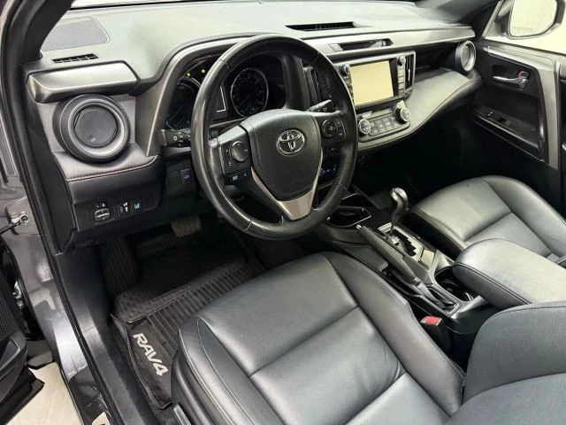 2017 Toyota RAV4 4th Gen - Image 14 of 21