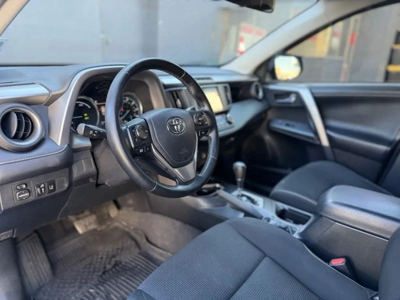 2017 Toyota RAV4 4th Gen - Image 10 of 12