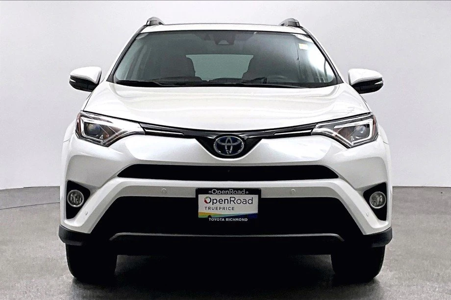 2017 Toyota RAV4 4th Gen - Image 2 of 18