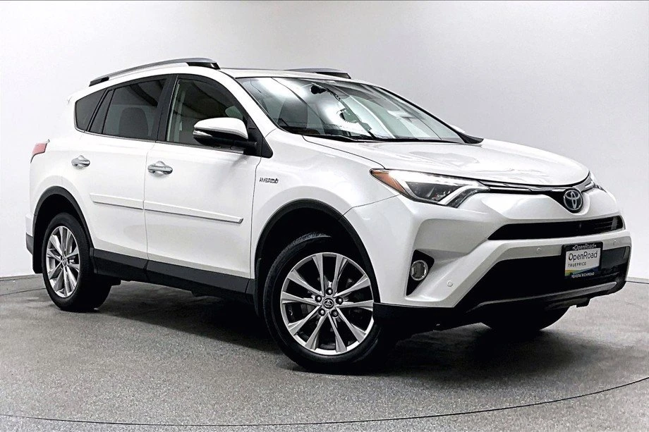 2017 Toyota RAV4 4th Gen - Image 6 of 18