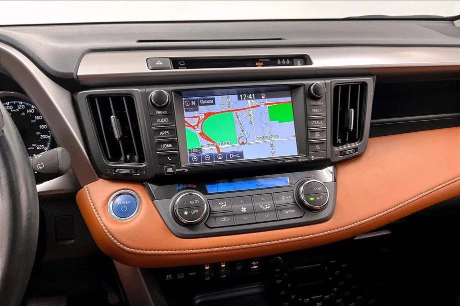 2017 Toyota RAV4 4th Gen - Image 11 of 18