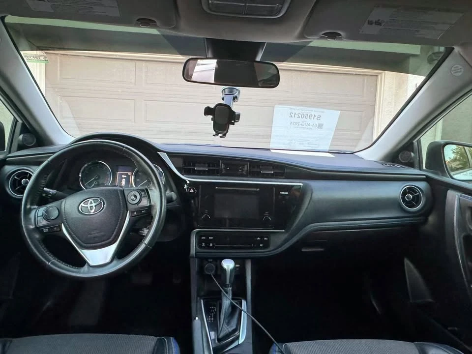 2017 Toyota Camry 7th Gen - Image 5 of 5