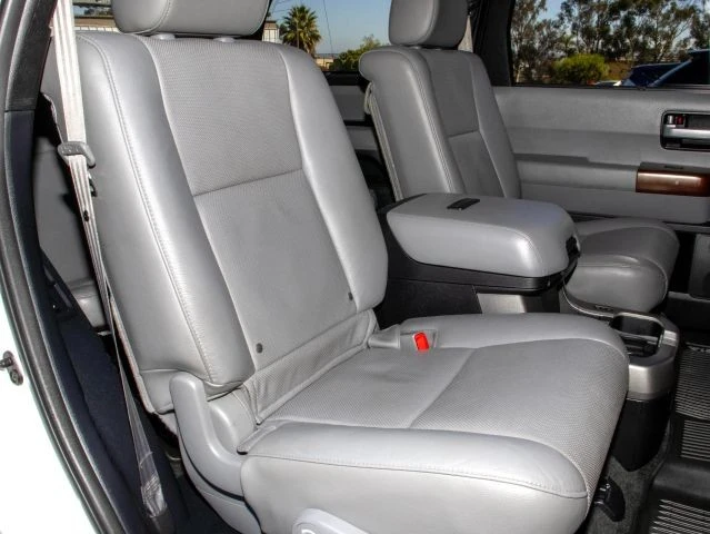 2017 Toyota Sequoia 2nd Gen - Image 16 of 21
