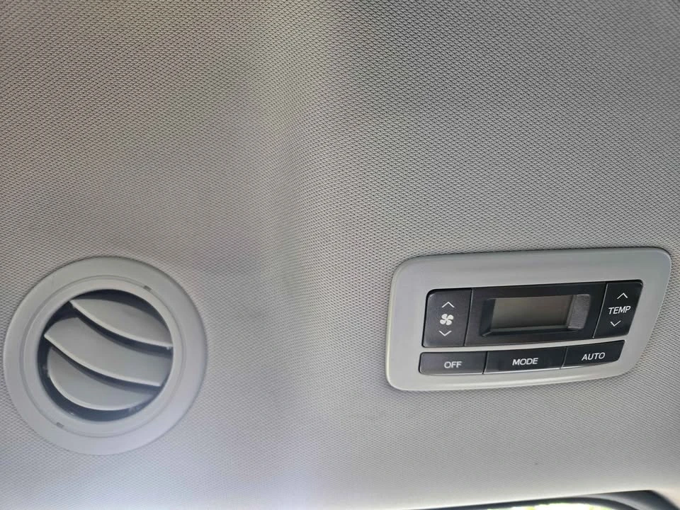 2017 Toyota Sienna 3rd Gen - Image 13 of 15