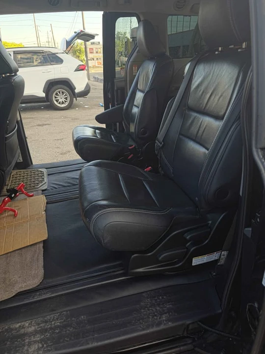 2017 Toyota Sienna 3rd Gen - Image 2 of 15