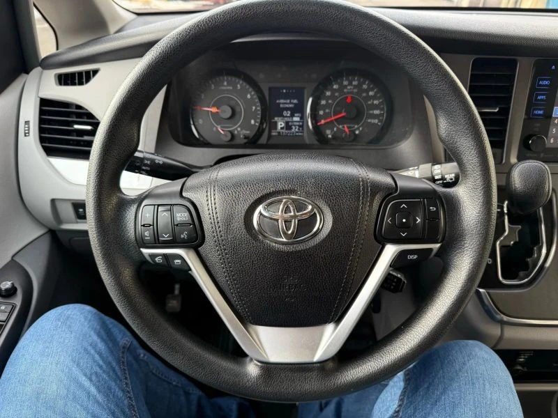 2017 Toyota Sienna 3rd Gen - Image 10 of 12