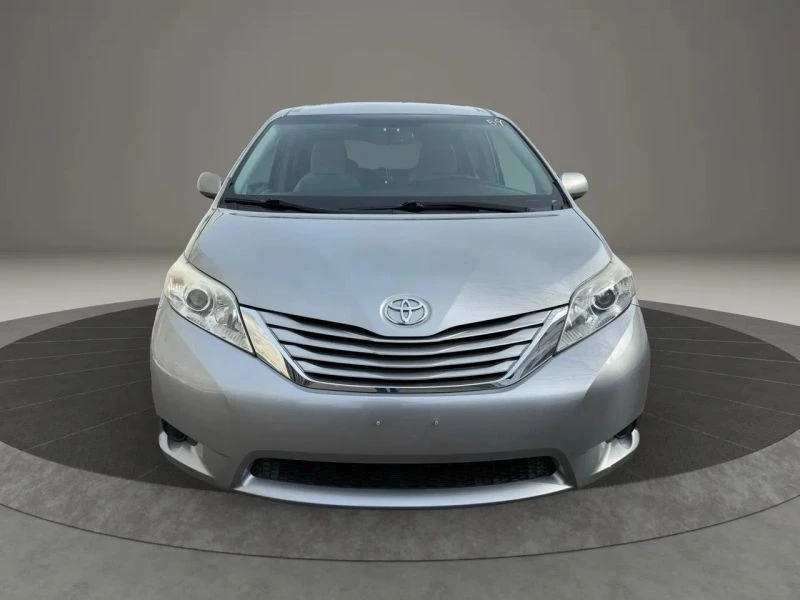 2017 Toyota Sienna 3rd Gen - Image 2 of 12