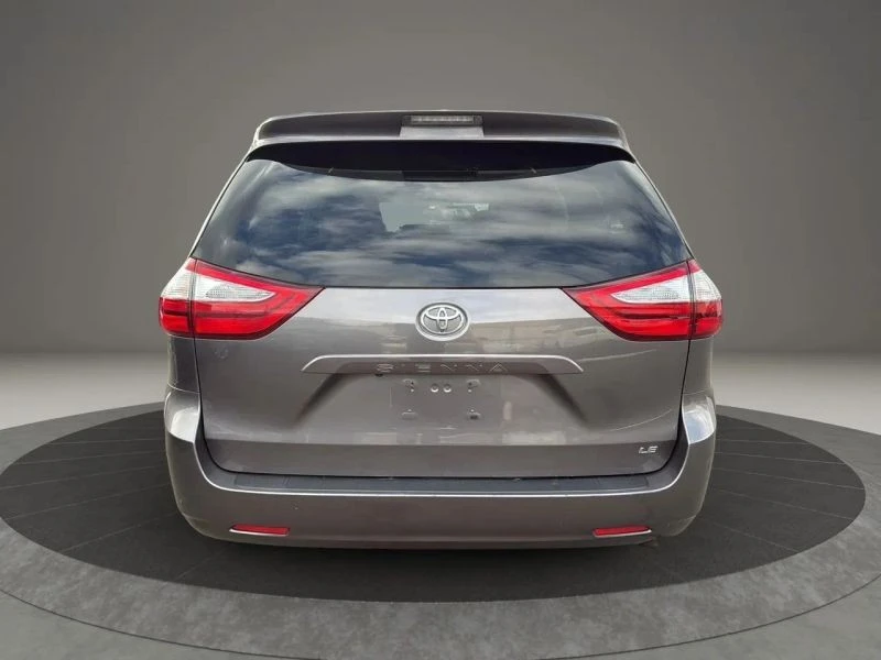 2017 Toyota Sienna 3rd Gen - Image 6 of 12
