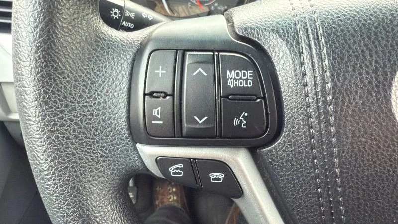 2017 Toyota Sienna 3rd Gen - Image 12 of 12