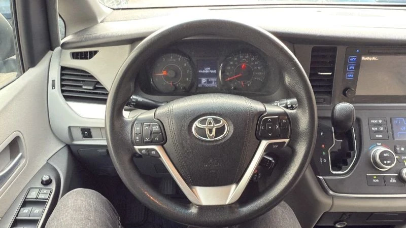 2017 Toyota Sienna 3rd Gen - Image 10 of 12