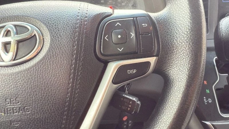 2017 Toyota Sienna 3rd Gen - Image 11 of 12