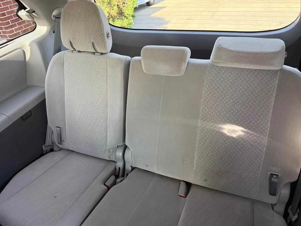2017 Toyota Sienna 3rd Gen - Image 18 of 20