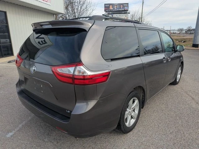 2017 Toyota Sienna 3rd Gen - Image 7 of 21