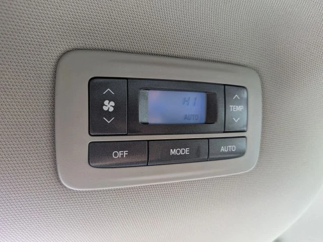 2017 Toyota Sienna 3rd Gen - Image 20 of 21